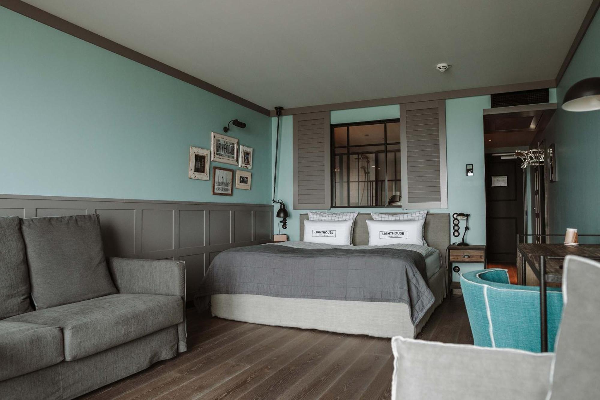 Hotel Lighthouse & 4*